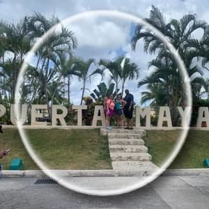 Meet your Posher, Alicia